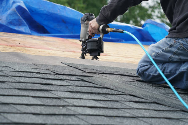 Best Best Roofing Contractors  in Lincoln Center, KS